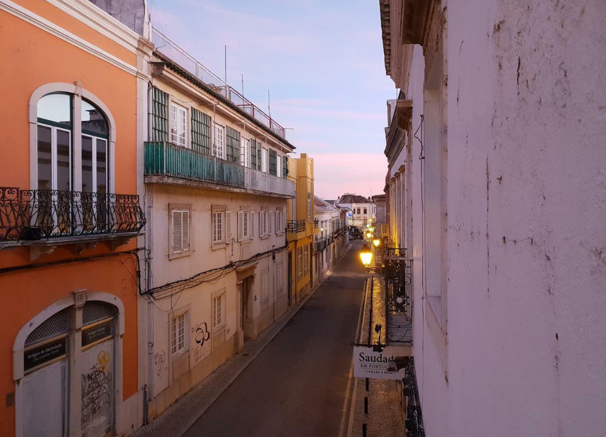 Old Charming House Faro Apartment Exterior photo